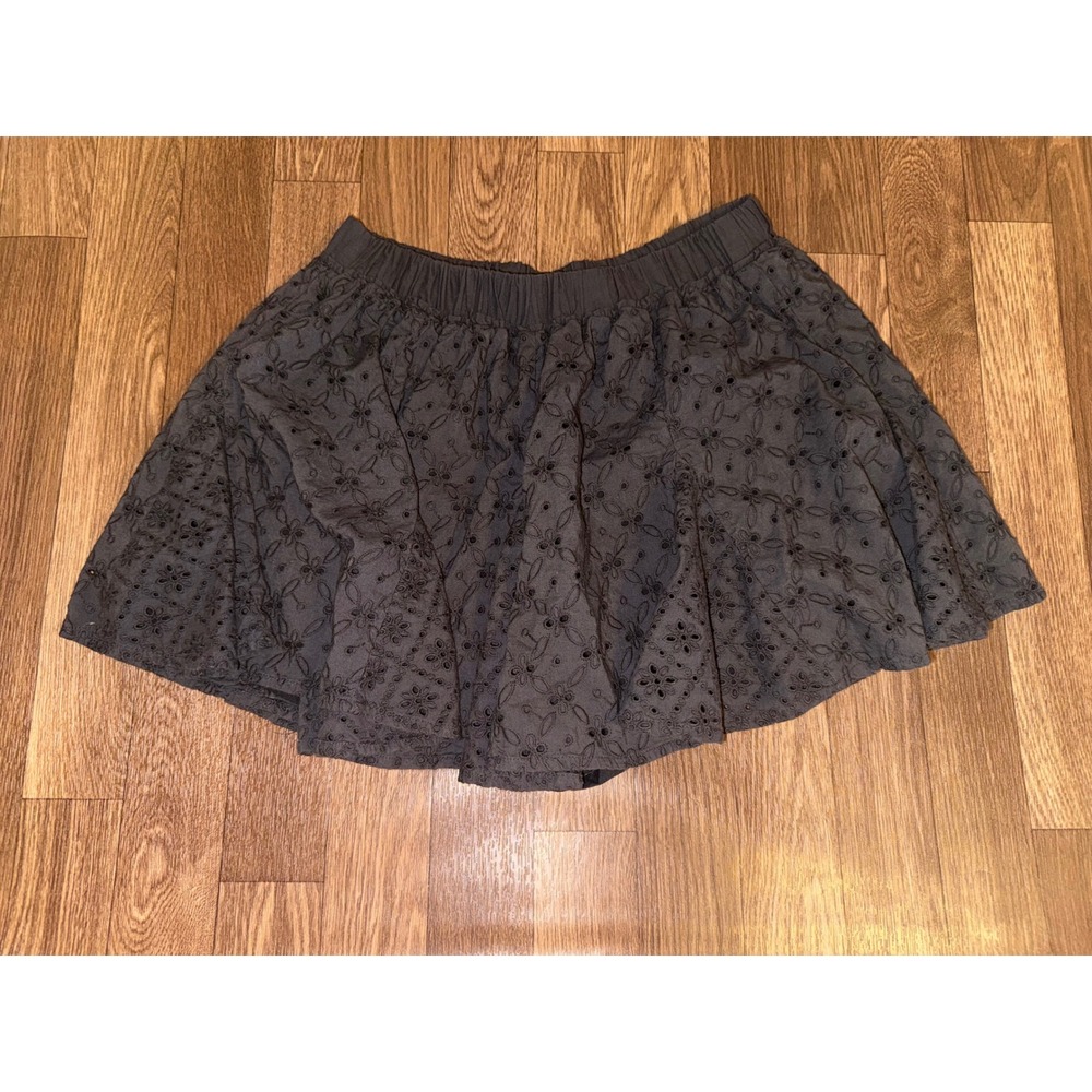 American Eagle Eyelet Skort Womens Small Charcoal Grey Cotton Floral Skirt Short
